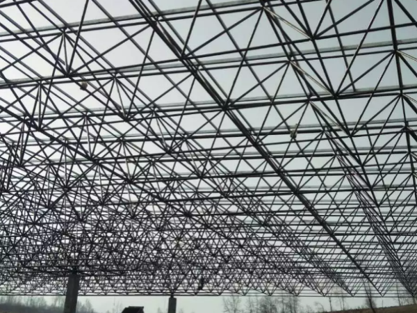 新沂螺栓球网架