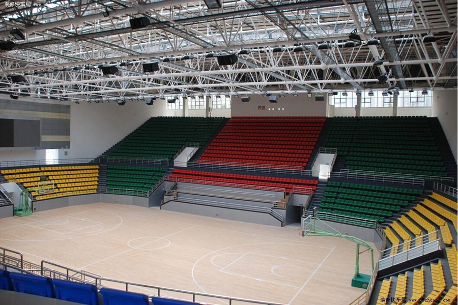 新沂羽毛球场网架工程